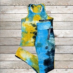 TikTok Leggings & Tank Activewear Set Women’s S/M NWT Stretchy Bubble Textured